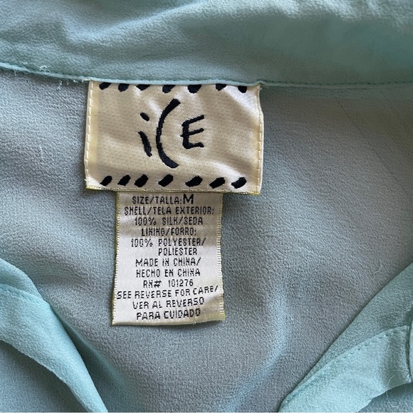 Vintage Ice Light Aqua Blouse and Camisole Set Embroidered and Beaded Size M - Picture 6 of 10